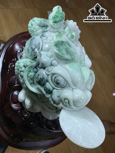 Tác Phẩm Thiềm Thừ Đá Cẩm Thạch Cao 239 Ngang 186 Sâu 133 (mm) 8679g