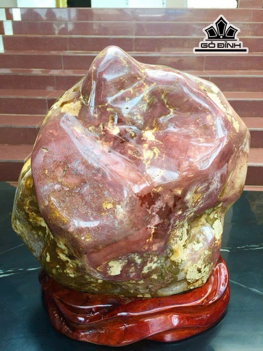 Tác Phẩm Đá Canxedon Vàng Đỏ Cao 35 Ngang 30 (cm) 20kg