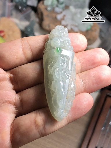 Mặt Dây Chuyền Nanh Đá Cẩm Thạch Cao 68,6 Ngang 21,8 Sâu 14,8 (mm) 25g