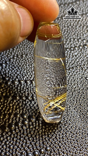 Lu Thống Đá Thạch Anh Tóc Vàng Cao 51 Ngang 15,5 (mm) 21,5g