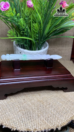 Tác Phẩm Cây Bút Đá Cẩm Thạch Cao 123,3 Ngang 13,4 Sâu 11,6 (mm) 34,1g