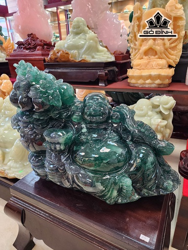 Tác Phẩm Di Lặc Vác Cành Đào Đá Flourite Cao 56 Ngang 25 Sâu 40 (cm) 66,8kg