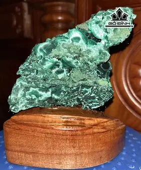 Tác Phẩm Đá Malachite Cao 17 Ngang 15 (cm) 1,32kg