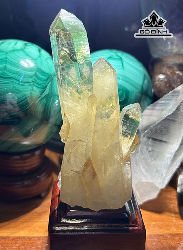 Tác Phẩm Đá Thạch Anh Vàng Cao 13,5 Ngang 5 (cm) 175,4g