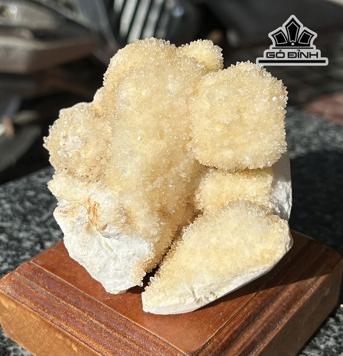 Tinh Thể Đá Thạch Anh Kim Sa Cao 10 Ngang 12 (cm) 0,9kg