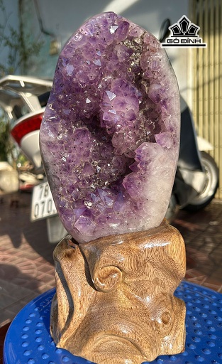 Tinh Thể Đá Thạch Anh Tím Cao 23 (cm) 3kg