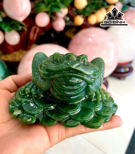 Tác Phẩm Thiềm Thừ Đá Ngọc Bích (Nephrite Jade) Cao 6,5 Ngang 11 Sâu 9 (cm) 700g