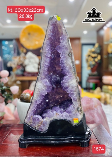 Động Đá Thạch Anh Tím Cao 60 Ngang 33 Sâu 22 (cm) 28,8kg