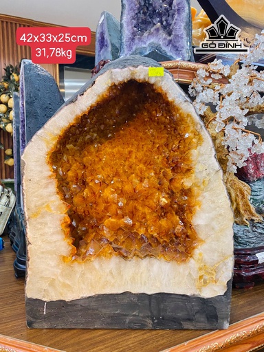 Động Đá Thạch Anh Vàng Cao 42 Ngang 33 Sâu 25 (cm) 31,78kg
