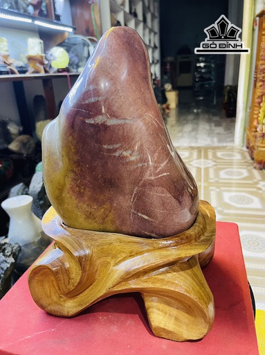 Tác Phẩm Đá Thạch Anh Đỏ Cao 30 (cm) 6,8kg