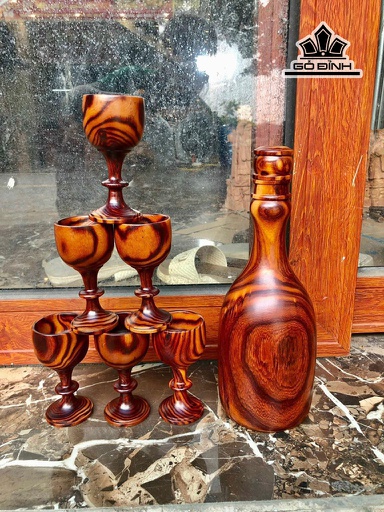 Bộ Bình Ly Rượu Gỗ Trắc Trưng Bày Cao 25 (cm)