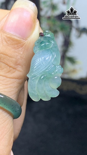 Mặt Dây Chuyền Chim Anh Vũ Hoa Bay Đá Cẩm Thạch Cao 31 Ngang 13,8 Sâu 6 (mm) 5,3g