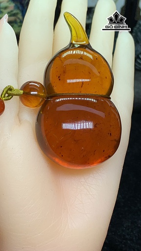 Mặt Dây Chuyền Hồ Lô Đá Hổ Phách Cao 76,5 Ngang 40,5 Sâu 28,9 (mm) 45,5g