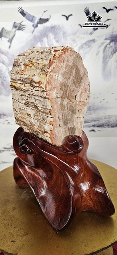 Tác Phẩm Khúc Cây Gỗ Hóa Ngọc Cao 25 Ngang 11 (cm) 3,5kg