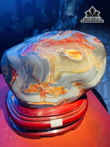 Tác Phẩm Đá Mã Não Cao 18 Ngang 18 (cm) 4,3kg