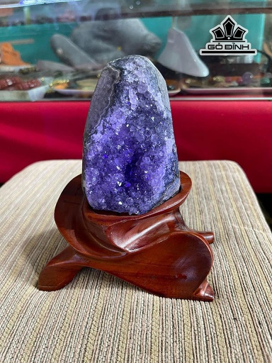 Tinh Thể Đá Thạch Anh Tím Cao 17 (cm) 1kg