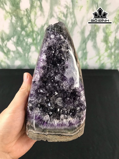 Hốc Đá Thạch Anh Tím Cao 16,5 Ngang 9,6 Sâu 8,8 (cm) 1,3kg