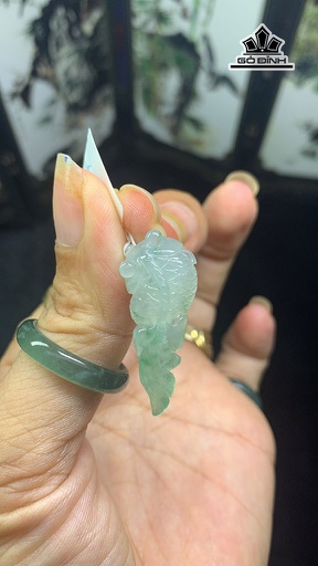 Mặt Dây Chuyền Cá Băng Hoa Bay Đá Cẩm Thạch Cao 29,7 Ngang 12,5 (mm) 3,6g