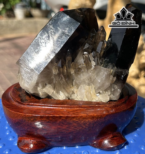 Tác Phẩm Đá Thạch Anh Khói ( Smoky Quartz ) Cao 12,5 Ngang 13 (cm) 1,32kg