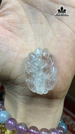 Mặt Dây Chuyền Hồ Ly Đá Thạch Anh Tóc Đỏ Cao 32,7 Ngang 22,9 Sâu 8,6 (mm)