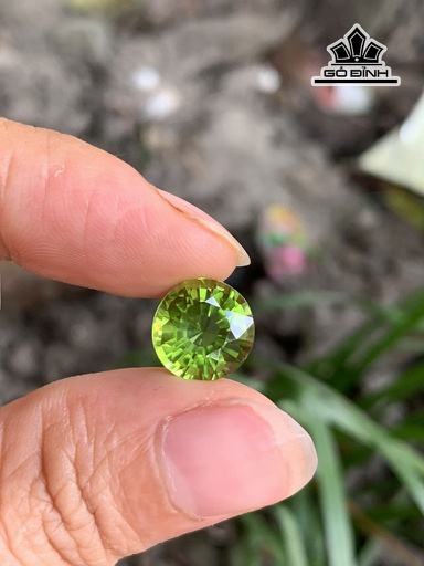 Viên Đá Peridot Đường Kính 10,6 (mm) 4,65cts