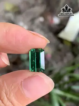 Viên Đá Tourmaline Cao 11,5 Ngang 7,5 Sâu 4,8 (mm) 3,55cts