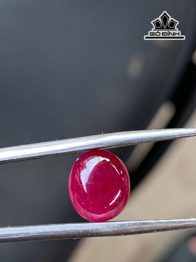 Viên Đá Ruby Lục Yên Đỏ Huyết Cao 9,5 Ngang 8 Sâu 4,5 (mm) 3,7cts