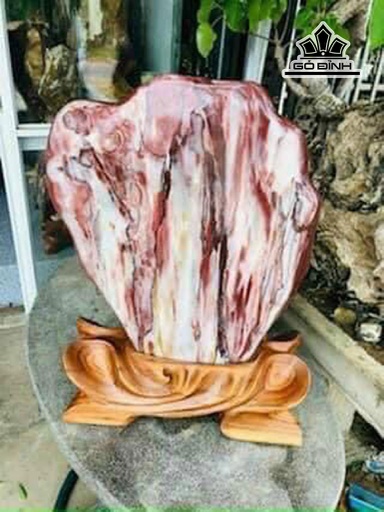 Tác Phẩm Đá Serpentine Cao 67 (cm) 48kg