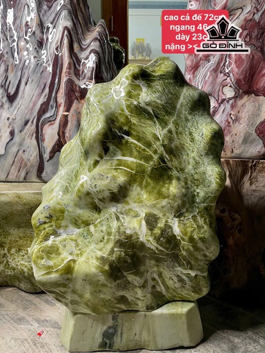 Tác Phẩm Đá Serpentine Cao 72 Ngang 46 Sâu 23 (cm) 100kg