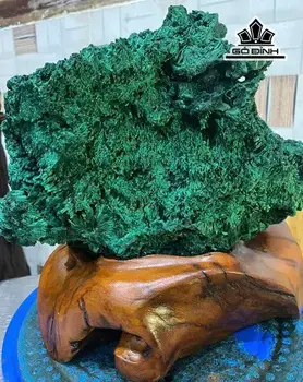 Tác Phẩm Đá Malachite Cao 27 Ngang 25 (cm) 7,4kg