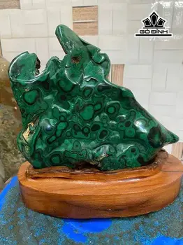 Tác Phẩm Đá Malachite Cao 22 Ngang 19 (cm) 2,2kg