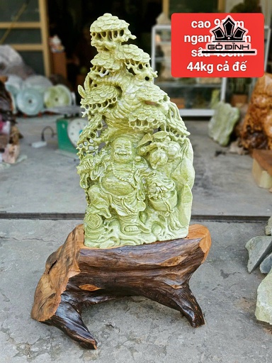 Tác Phẩm Di Lặc Bên Gốc Tùng Đá Serpentine Cao 91 Ngang 55 Sâu 45 (cm) 44kg