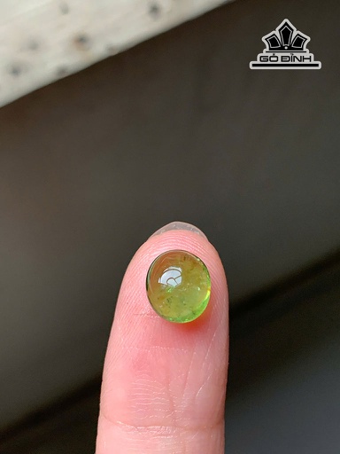Viên Đá Tourmaline Cao 9 Ngang 8 Sâu 4,5 (mm) 2,785cts