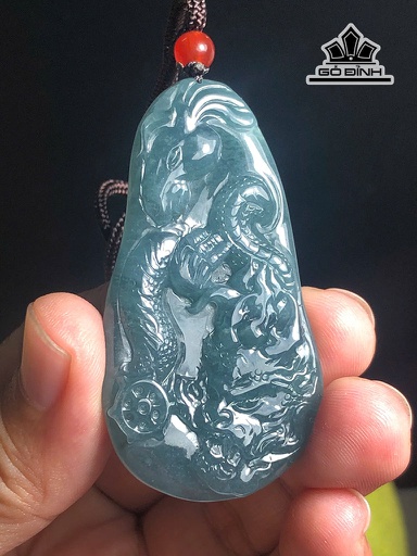 Mặt Dây Chuyền Long Mã Đá Cẩm Thạch Cao 59 Ngang 31 Sâu 5,4 (cm)