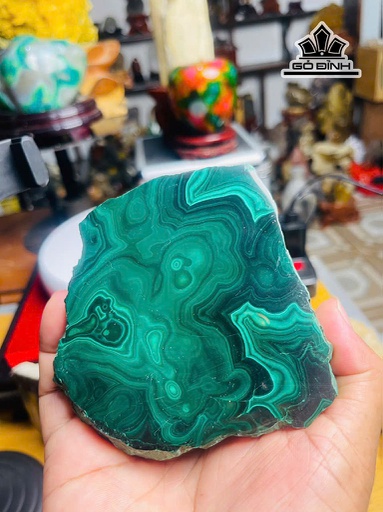 Tác Phẩm Đá Serpentine Cao 10 (cm) 0,6kg