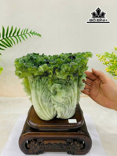 Tác Phẩm Bắp Cải Phong Thủy Đá Serpentine Cao Cả Đế 28 Riêng Đá Kích Thước 17x20x13 (cm)