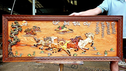 Tranh Mã Đáo Thành Công Gỗ Nền Hương Đá - Khung Gáo Cao 57 Rộng 147 Dày 4 (cm)
