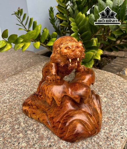 Tượng Hổ Phong Thủy Gỗ Hương Cao 30 Ngang 28 Sâu 23 (cm)