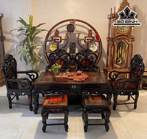 Bộ Trúc Gỗ Trắc Đen Đỏ- Bàn Cao 61 Rộng 75 Dài 133 - 4 Ghế Phụ Cao 106 Rộng 62 Sâu 48 - 2 Đôn Nhỏ Mặt Vuông 35 Cao 43 (cm)
