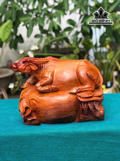 Tượng Trâu Gỗ Hương Cao 25 Ngang 32 Sâu 20 (cm)