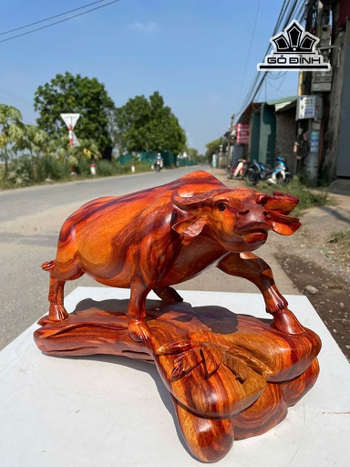 Tượng Trâu Gỗ Hương Cao 26 Ngang 37 Sâu 19 (cm)