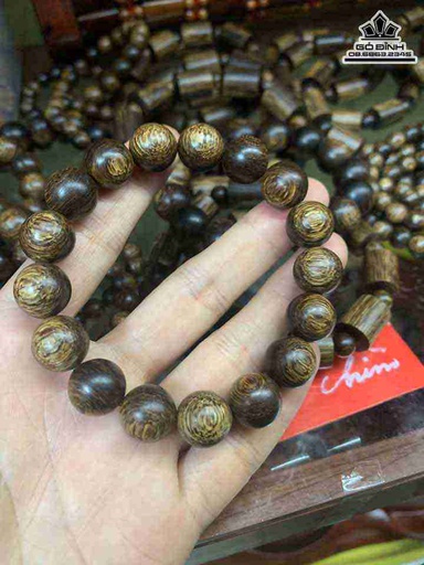 Vòng Tay Hạt Tròn Gỗ Trầm Hương Sánh Chìm  12 Li