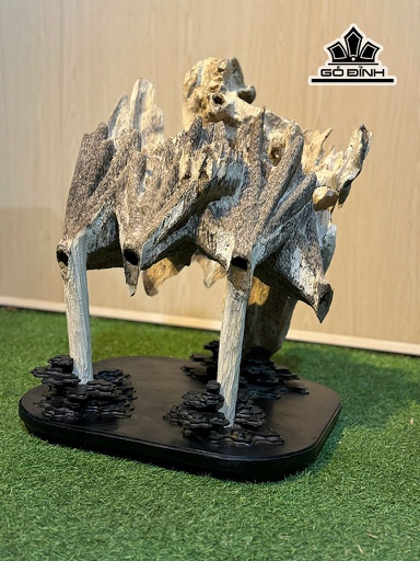 Núi Cảnh Gỗ Trầm Hương Cao 60 Ngang 48 Sâu 45 (cm) Nặng 2,9kg