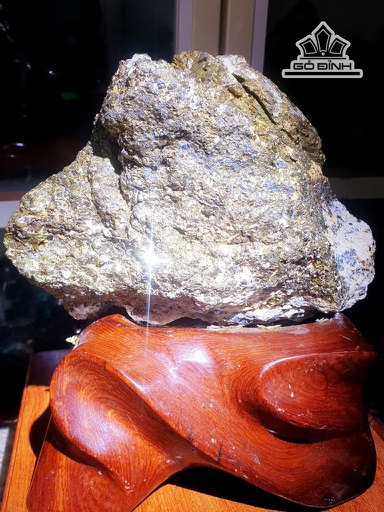 Tác Phẩm Đá Pyrite Cao 26 Ngang 25 (cm) 5,8kg