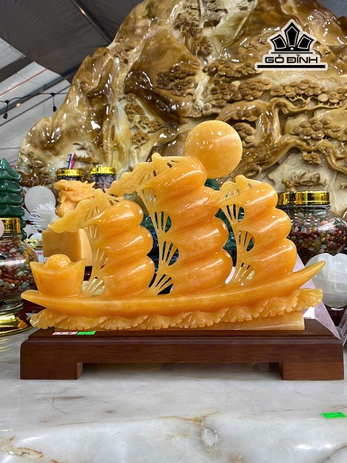 Tác Phẩm Đá Onyx Cao 40 Ngang 27 Sâu 3,5 (cm)