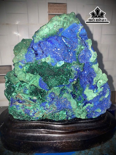 Tác Phẩm Đá Malachite Cao 21 (cm) 4,2kg