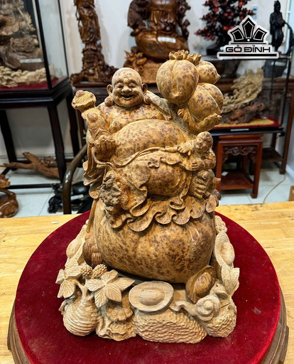 Tượng Phật Di Lặc Ngồi Bao Tiền Gỗ Nu Ngọc Am Cao Cả Kỷ 41 Ngang 29 Sâu 24 (cm)