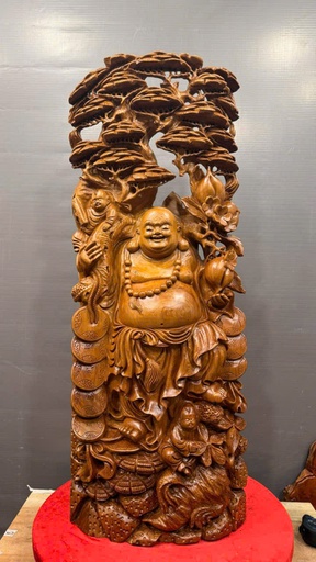 Tượng Phật Di Lặc Đứng Tùng Gỗ Ngọc Am Cao 105 Ngang 42 Sâu 20 (cm)