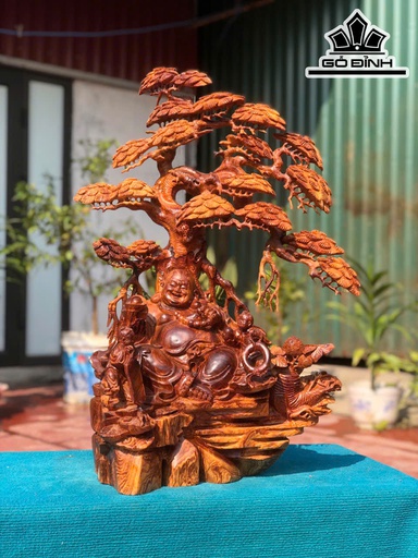 Tượng Phật Di Lặc Ngồi Gốc Tùng Gỗ Cẩm Cao 75 Ngang 50 Sâu 27 (cm)