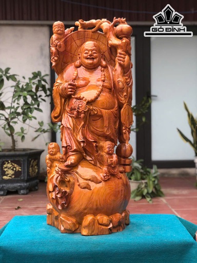 Tượng Phật Di Lặc Tam Phúc Gỗ Huyết Long Cao 98 Ngang 42 Sâu 25 (cm)